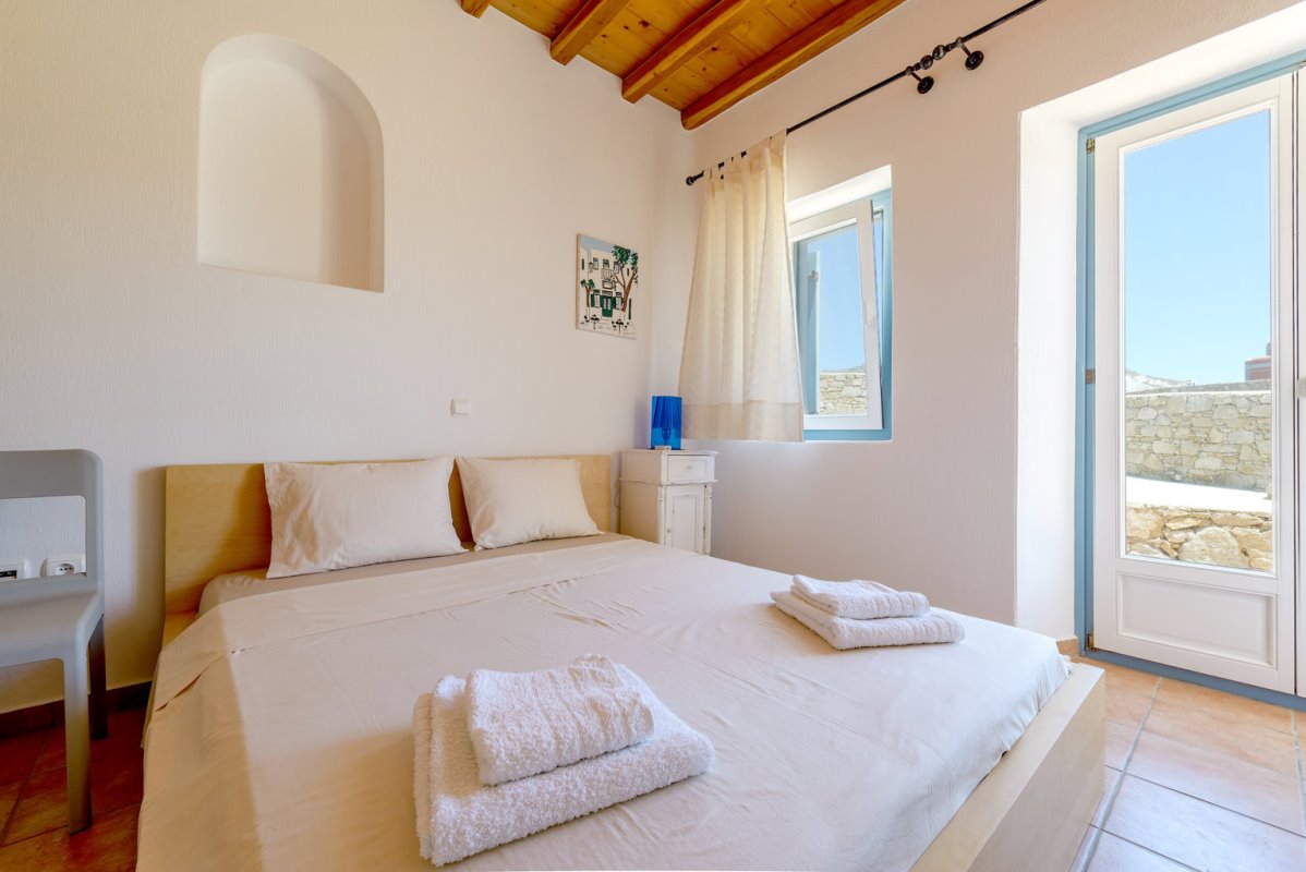 Lighthouse_Villas bedroom1_2